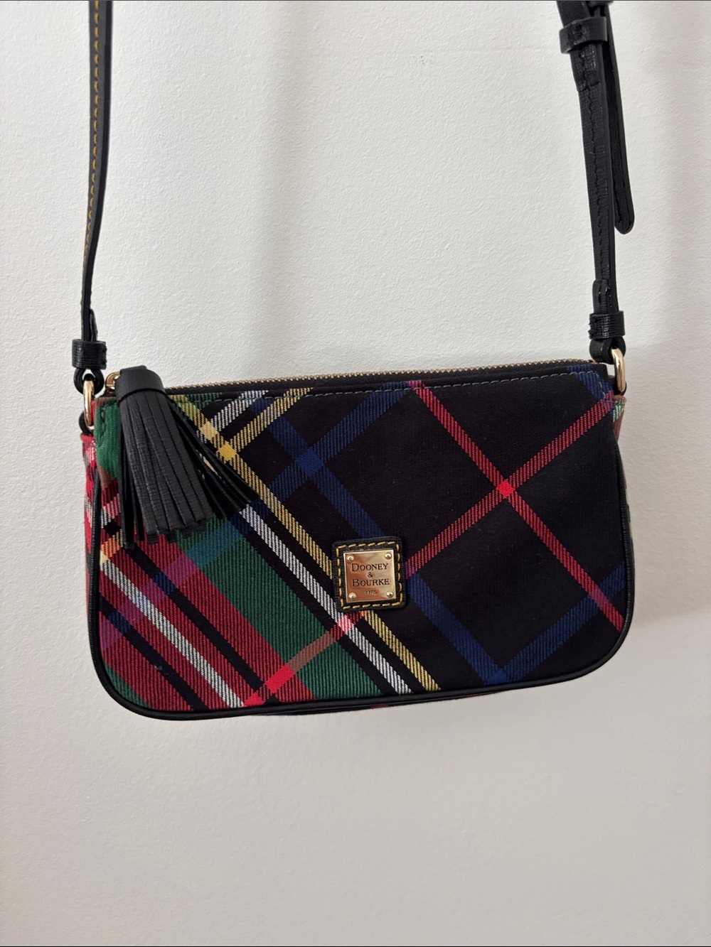 Dooney & Bourke Tartan Plaid Lexi Crossbody Bag - Authentic (K9905452)